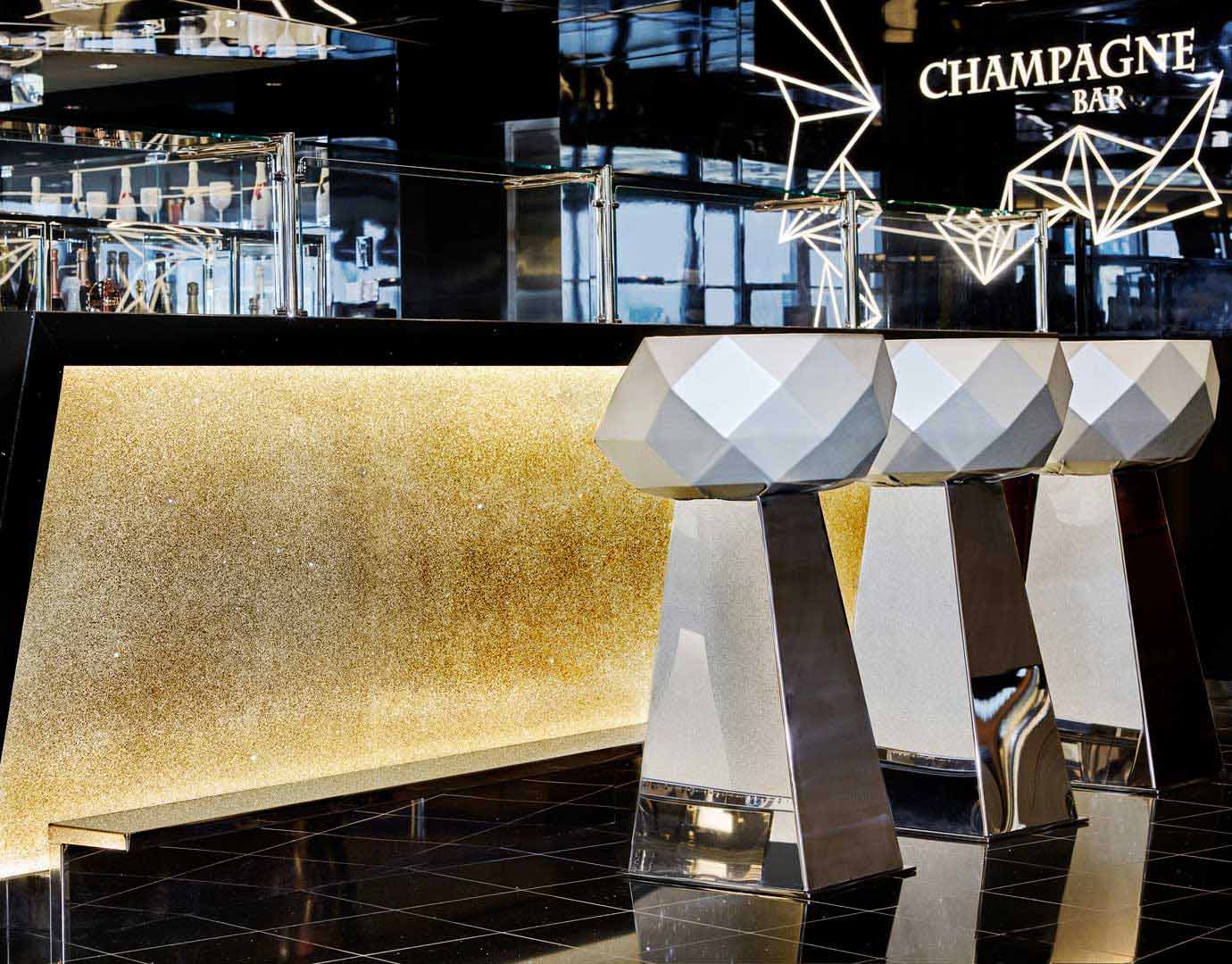 rejs statkiem MSC Bellissima 86 Champagne Bar