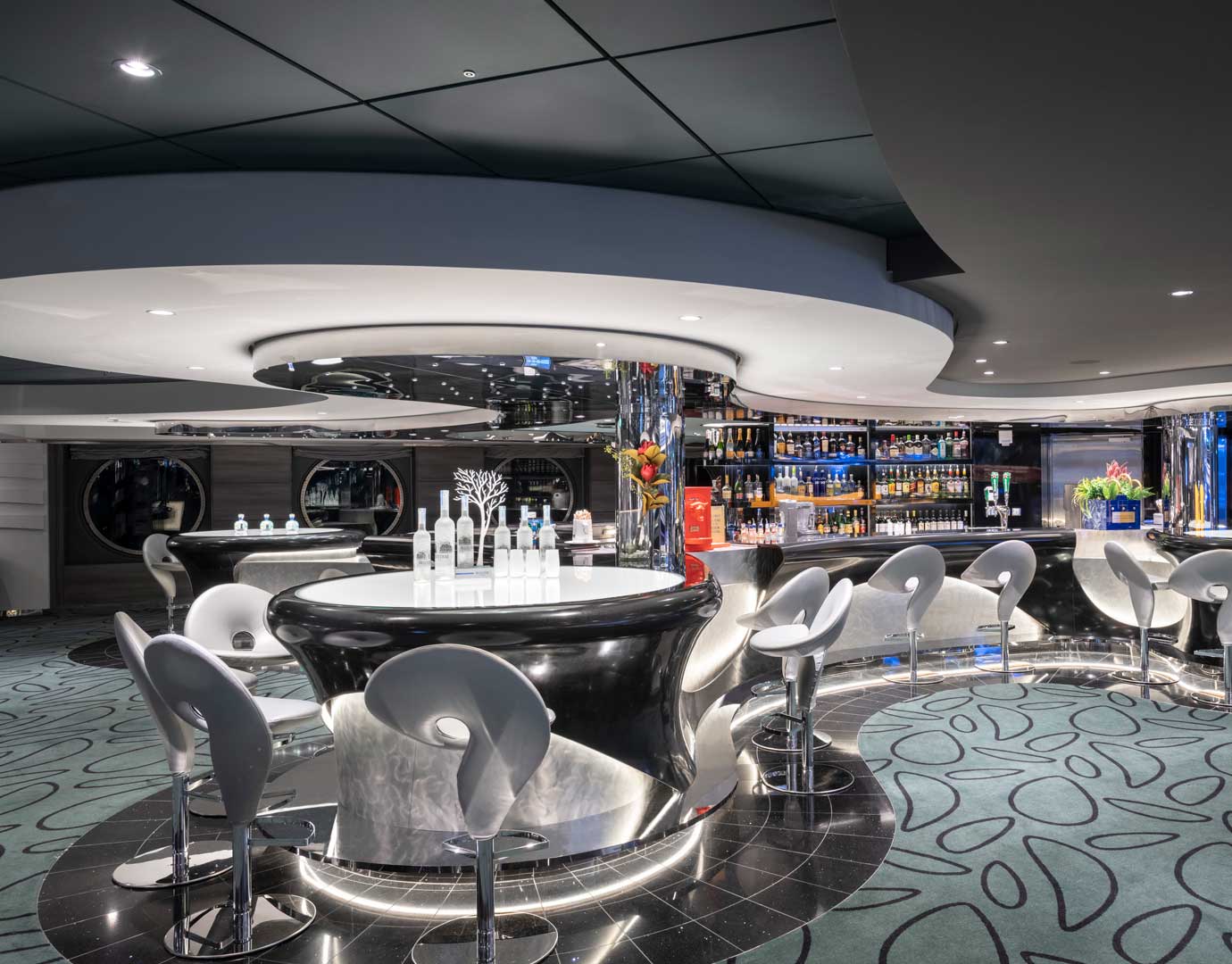 rejs statkiem MSC Bellissima 87 Infinity Bar