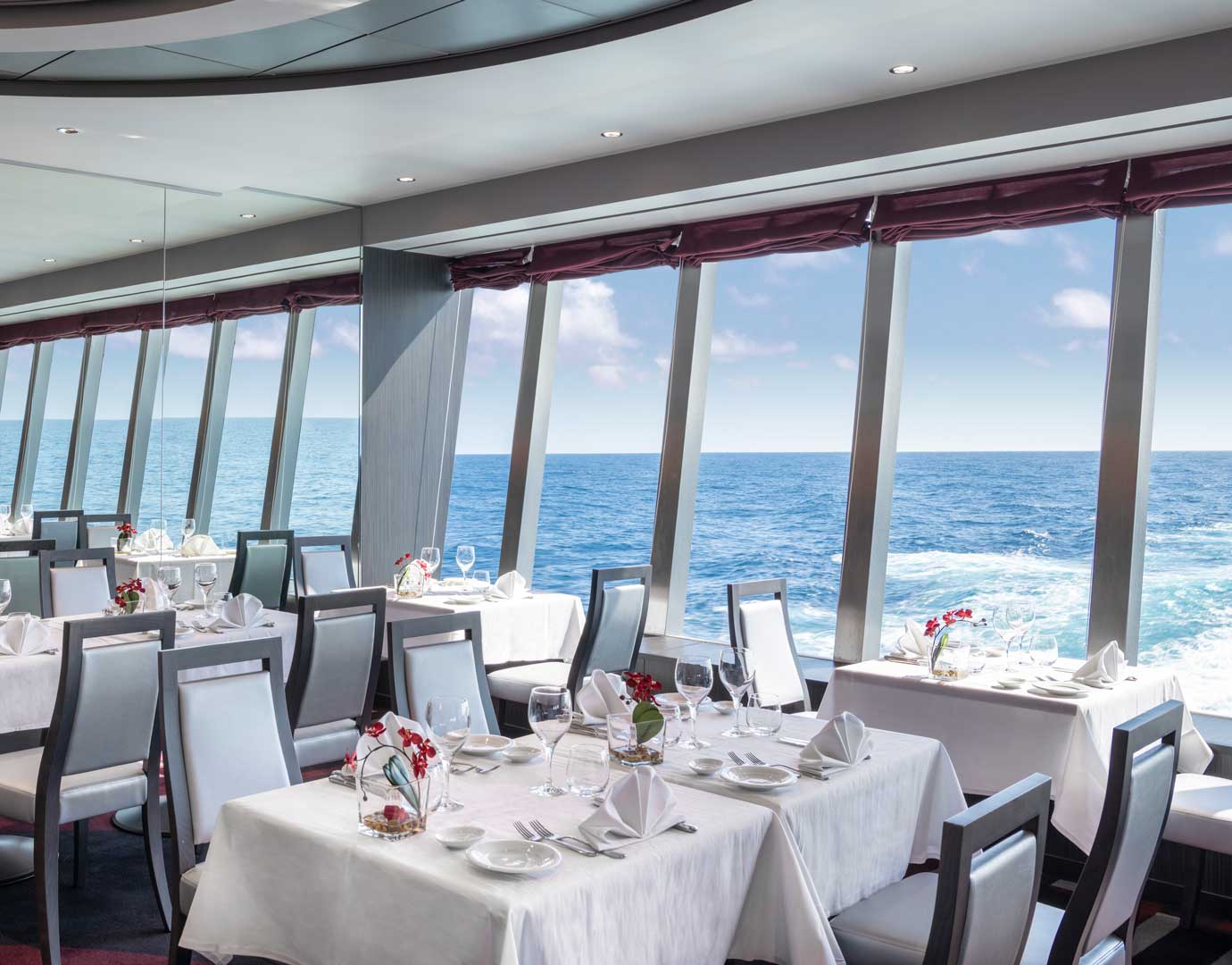 rejs statkiem MSC Bellissima 75 Lighthouse Restaurant