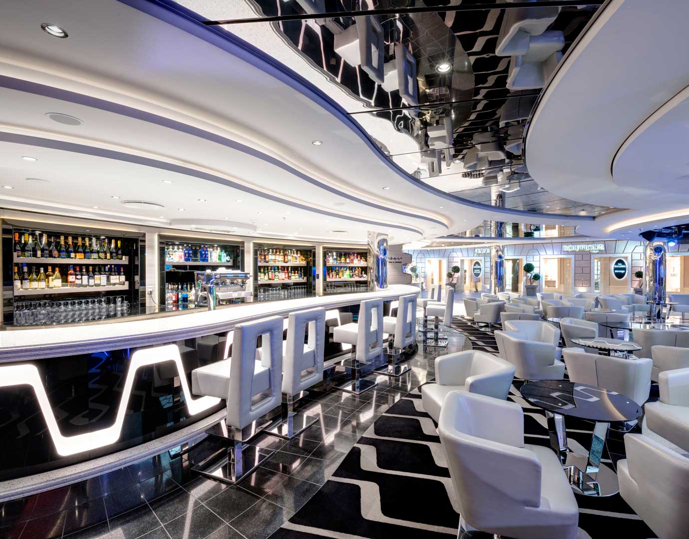 rejs statkiem MSC Bellissima 84 Bellissima Bar & Lounge